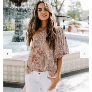 One shoulder puff sleeve top